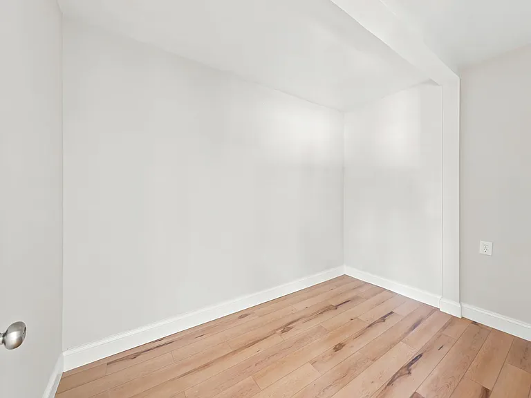 805 W New York Ave — Photo 18