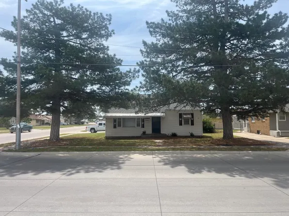 2106 Allen St, Hays, KS 67601