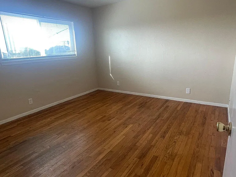 1125 Monterey Ave #12 — Photo 12