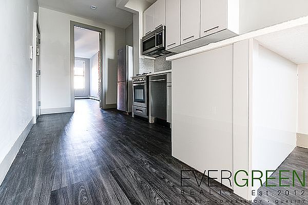 1st image of 255 Linden St APT 2L