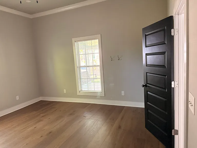 557 Garner St — Photo 18