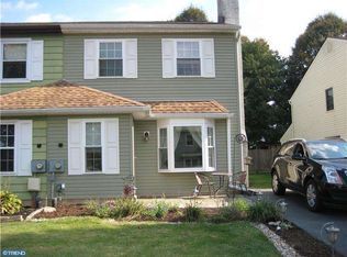 6 Brownstone Dr, Horsham, PA 19044