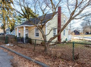 14 Cromwell St, Kittery, ME 03904