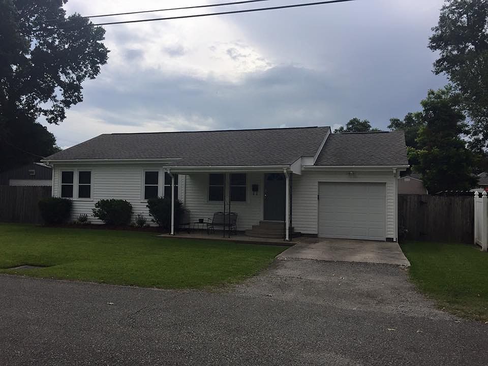 1st image of 415 Marino Dr