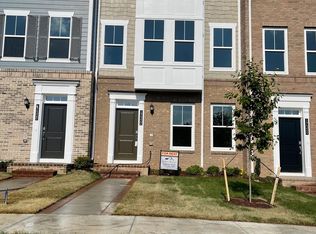 17322 Turnstone Dr, Dumfries, VA 22026