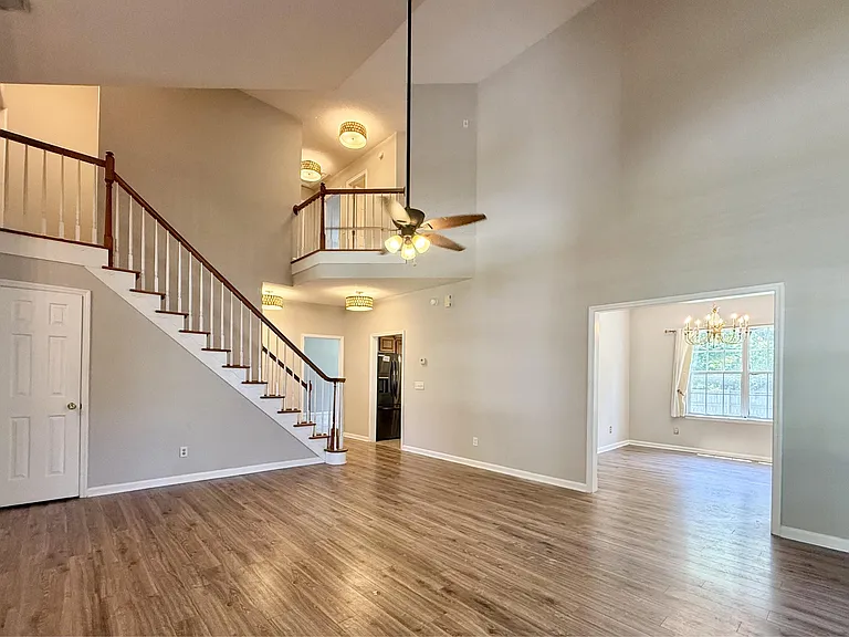 102 Adthan Cir — Photo 17