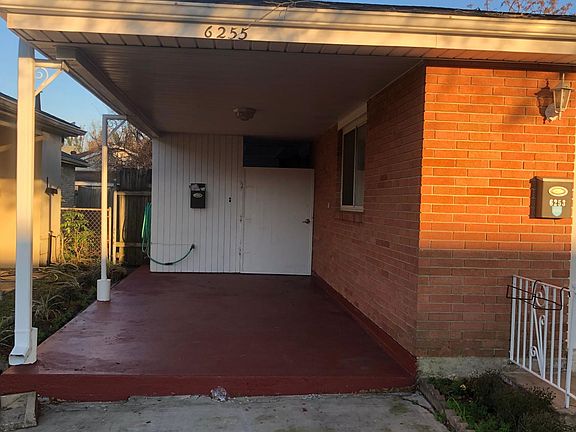 Entrance to Rear Unit