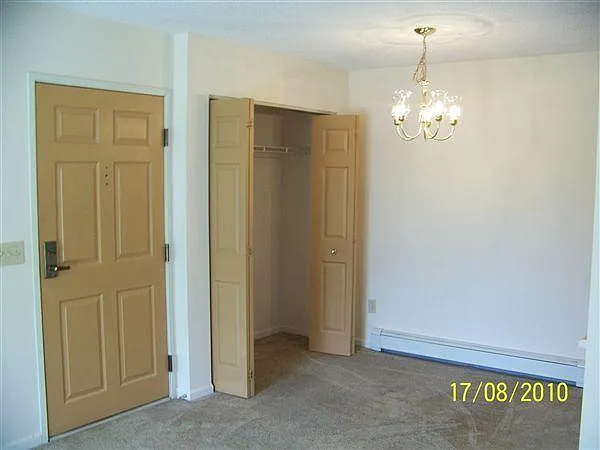 Willow Way Apartments — Photo 7