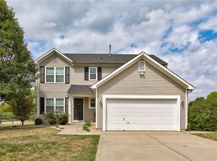 222 Pennswood Rd, Greenwood, IN 46142