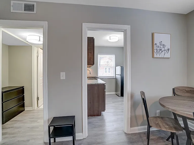 330 Helen St #4 — Photo 9