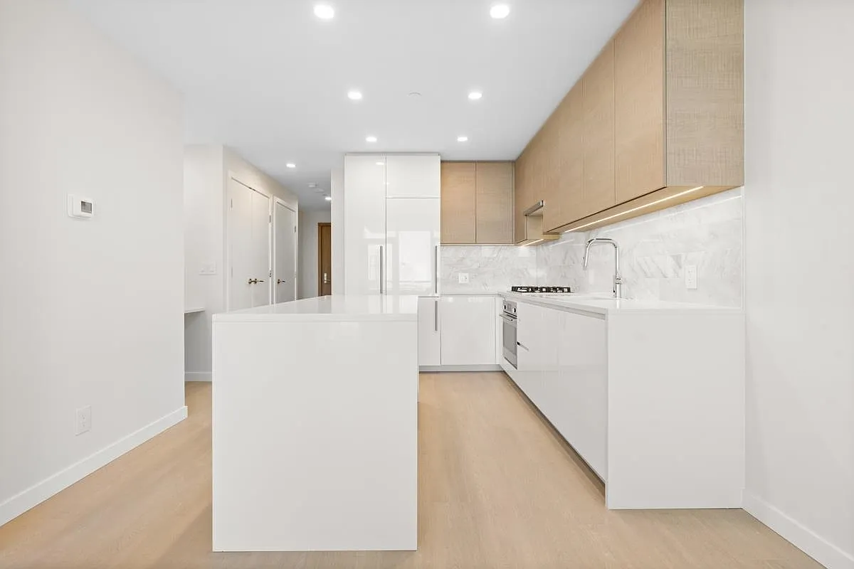 2 bed, 750 sqft, $2,900 — Photo 4