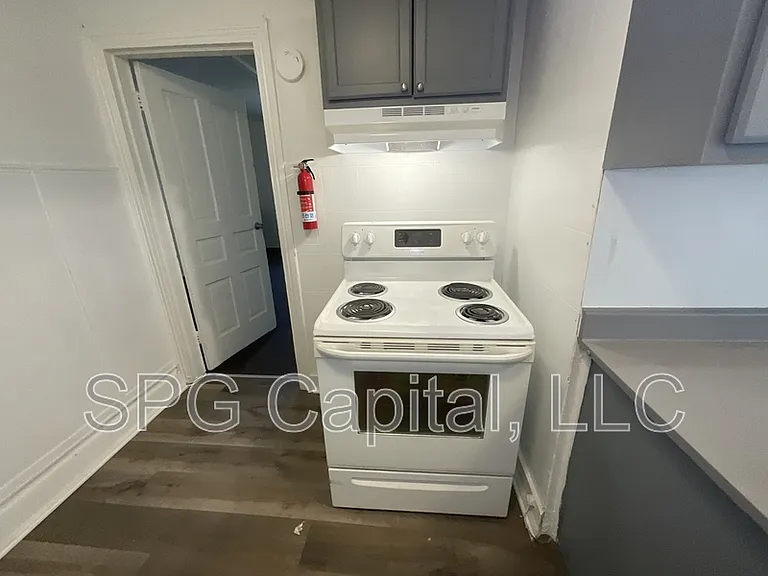 351 W King St #5 — Photo 3