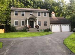 1011 Memorial Dr, Winthrop, ME 04364