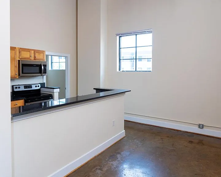 Cornish Brewery Apartment Homes — Photo 145