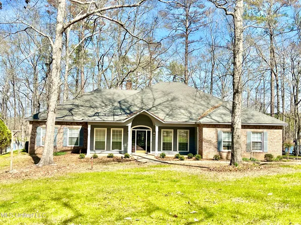 1010 Deerwood Trl, Hazlehurst, MS 39083