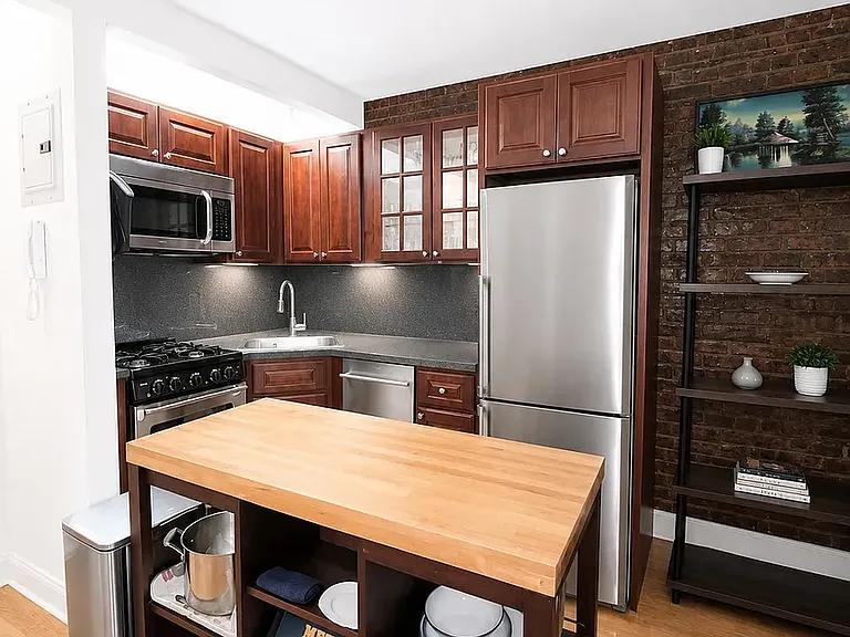 40 W 85th St #GR — Photo 5