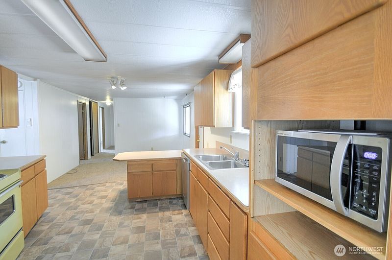 4th image of 1841 Trosper Road SW #2