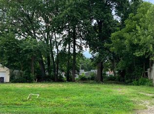 2317 E Grandview Ave, Grandview, IL 62702