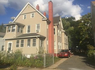 35 Reed St, Springfield, MA 01109