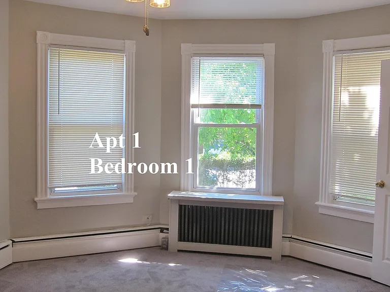 16 S 1st Ave #1 — Photo 4