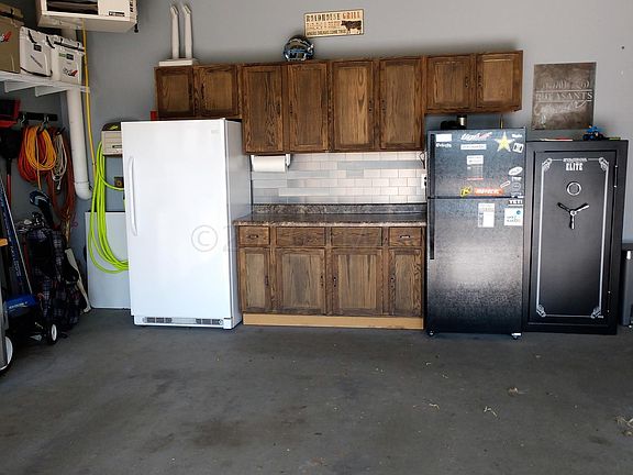 3rd image of 1638 19th Ave E