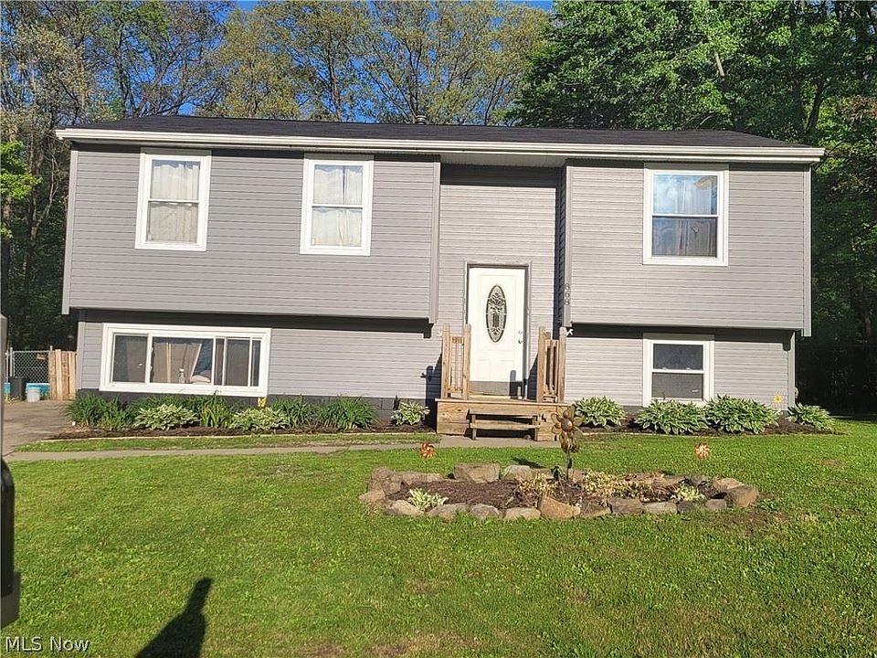 1st image of 868 Sunnywood Ln