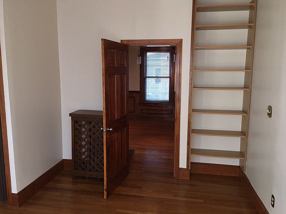 5th image of 98 Boston Ave #2