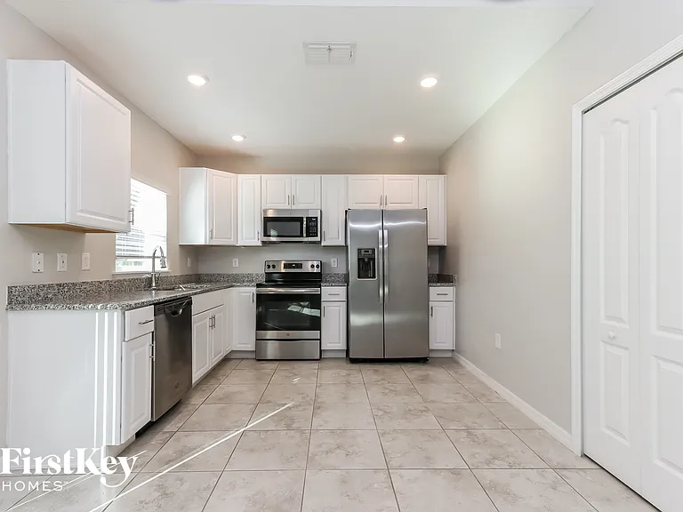 1810 SW Effland Ave — Photo 7