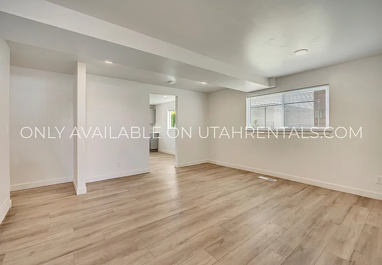 1535 S 450th St E — Photo 4