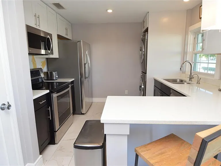 5245 Coquina Key Dr SE #D — Photo 9