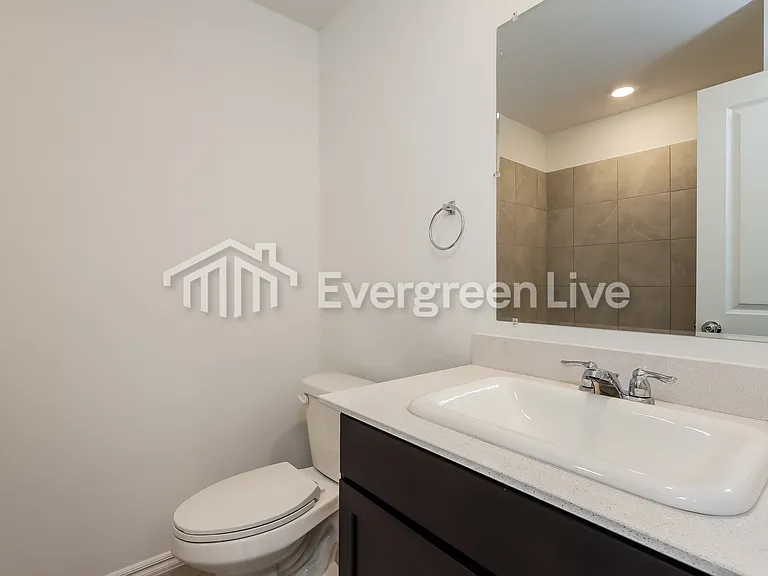 10905 SW 22nd St — Photo 13
