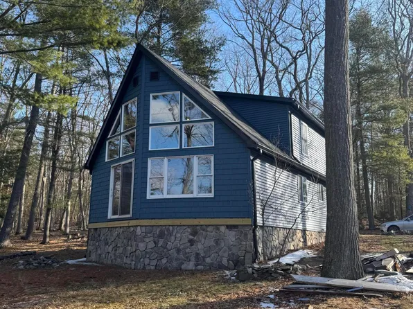 125 Claudine Ln, Dingmans Ferry, PA 18328