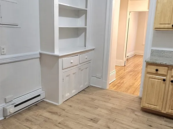 327 Jackson Street image 32 of 47