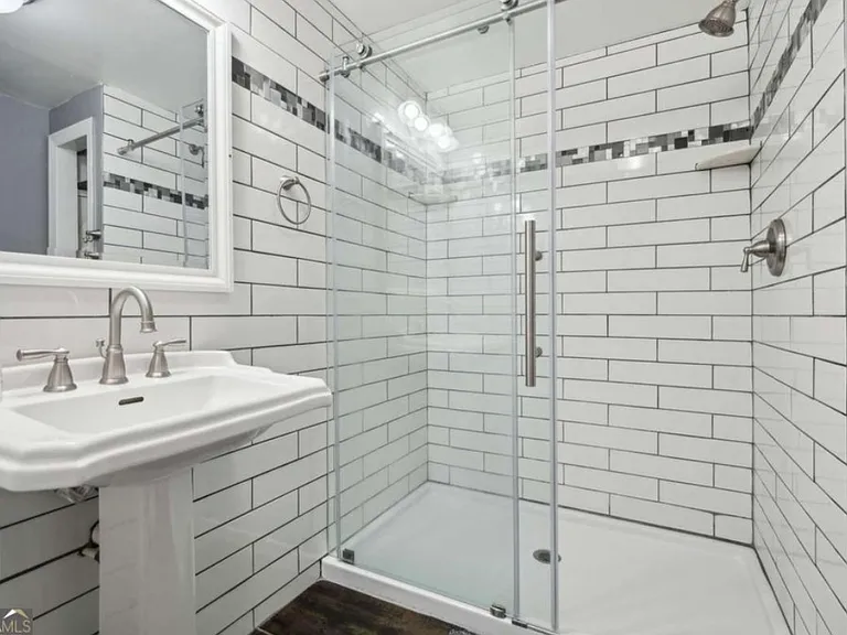 115 Treetop Knoll Dr — Photo 2
