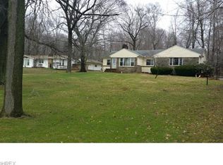 3876 Shellhart Rd, Barberton, OH 44203