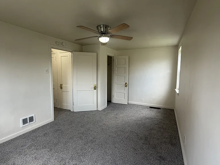 1110 Overland Ave #2 — Photo 2