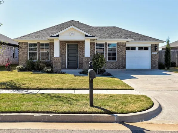 12608 NW 3rd St, Yukon, OK 73099