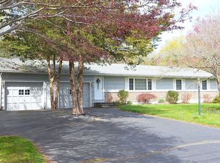 377 Narrow Ln, Orange, CT 06477