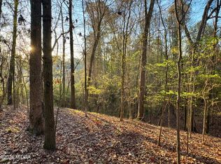 1978 Wood Valley Rd, Macon, GA 31211