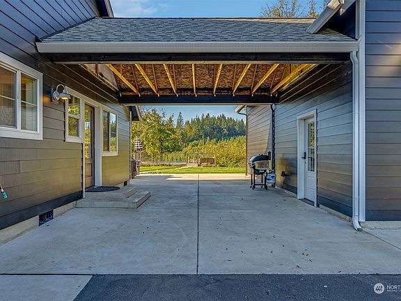 4th image of 36404 NE 144th Avenue