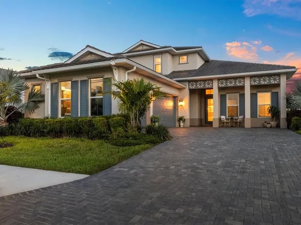 8209 Redonda Loop, Bradenton, FL 34202