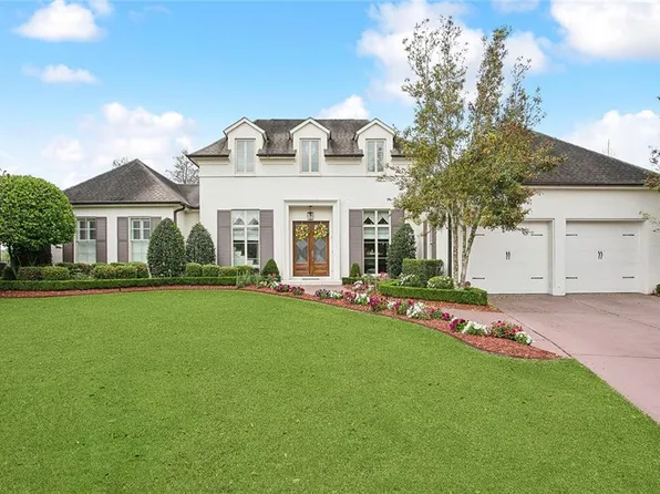 68 Harbour Town Ct, New Orleans, LA 70131