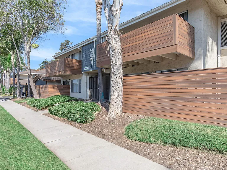 The Dylan Apartments — Photo 9