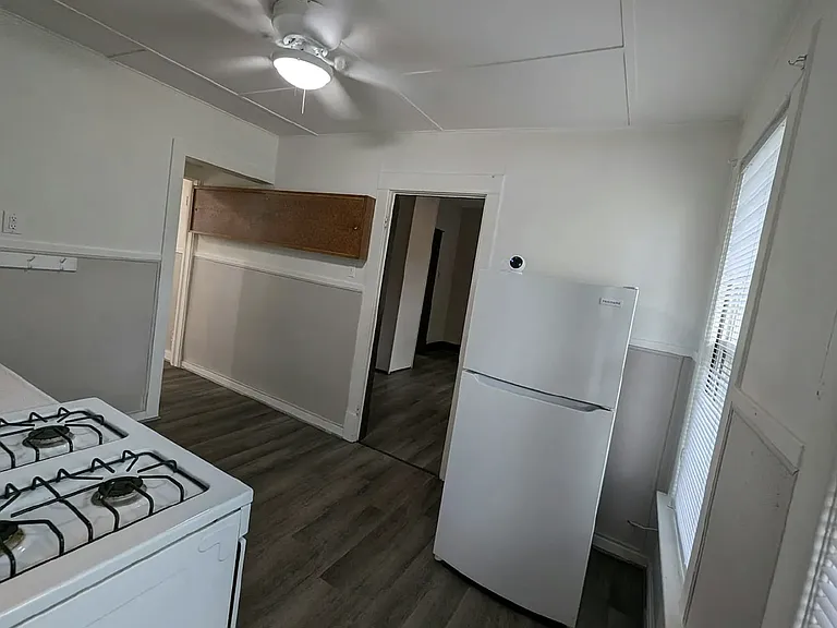 202 E Barker Ave #3 — Photo 3