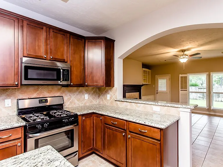 11 Fair Light Ct — Photo 15