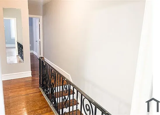3 bed, 1202 sqft, $1,650 — Photo 2