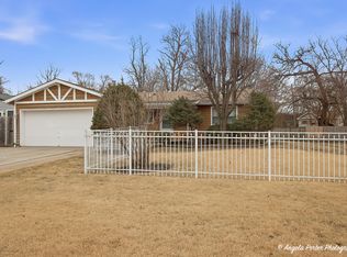 1201 Meadowbrook Dr, Round Lake Beach, IL 60073