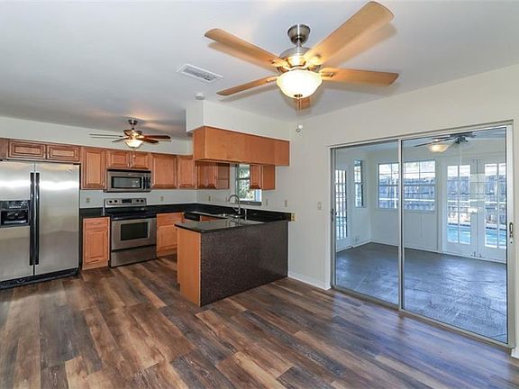 4th image of 5443 Foxwood Dr