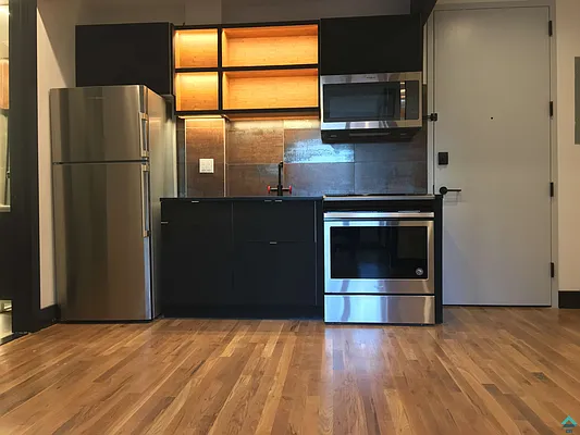 Rented by EXR | media 55