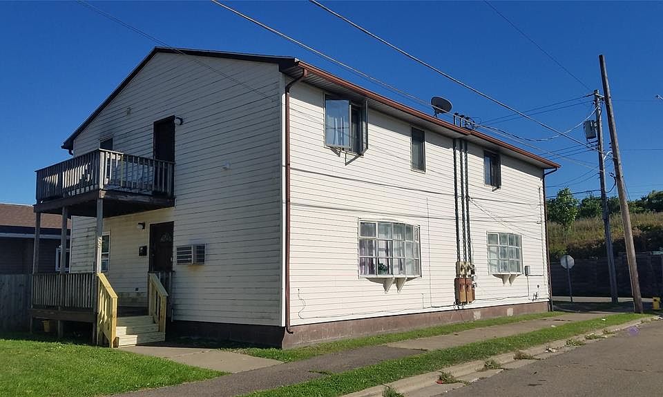 1st image of 89 Carlton St